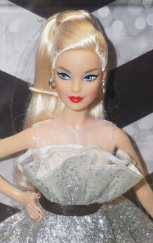 Mattel - Barbie - 60th Anniversary - Caucasian - Poupée